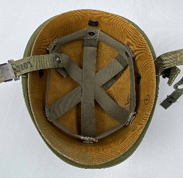 新品：米軍放出品　新品・M2ヘルメット4点セットの画像