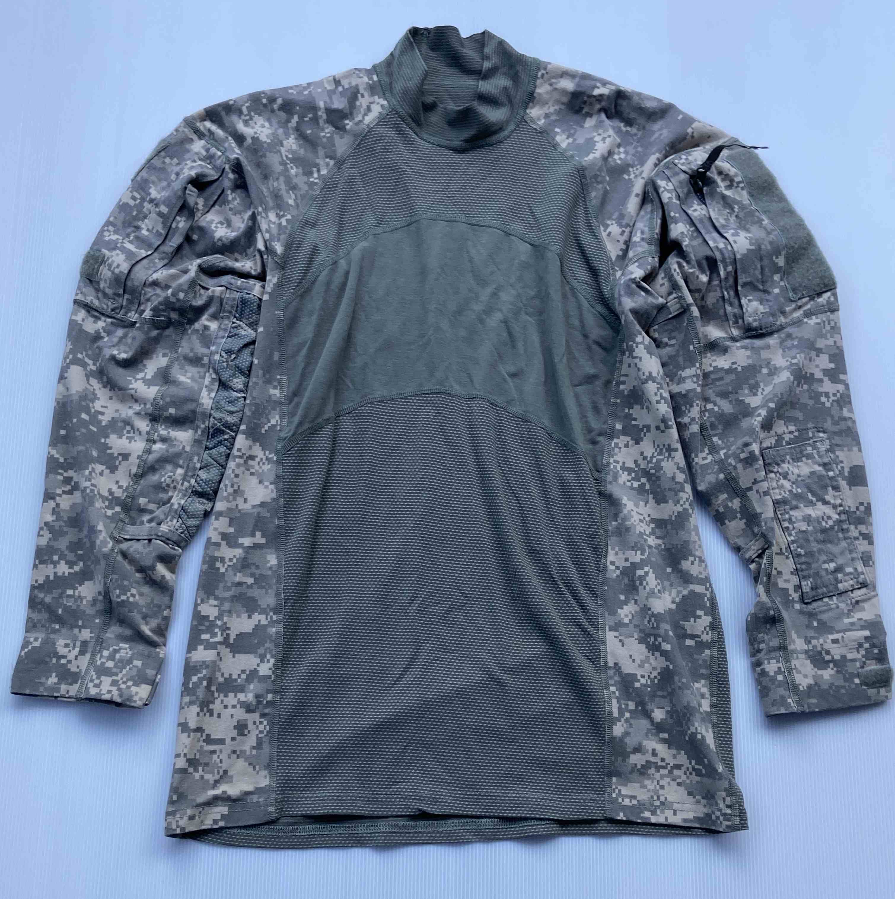 USED：米軍放出品　　ACU UCP コンバットシャツ画像