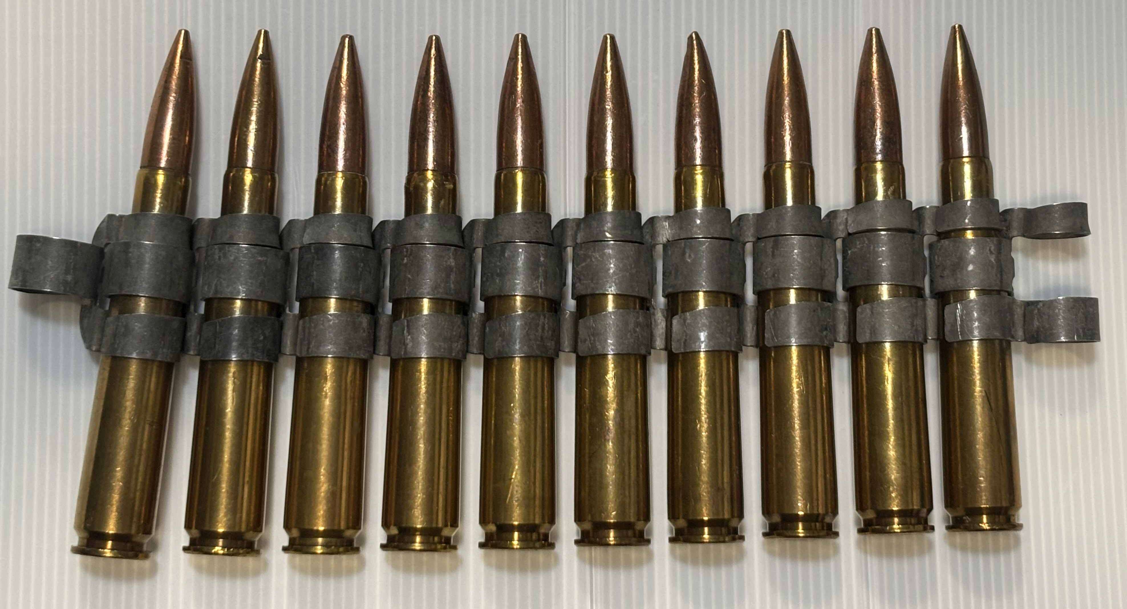USED：米軍放出品　12.7mm 50CAL 50BMG 50口径　ダミーカート　10連　ベルトリンクの画像