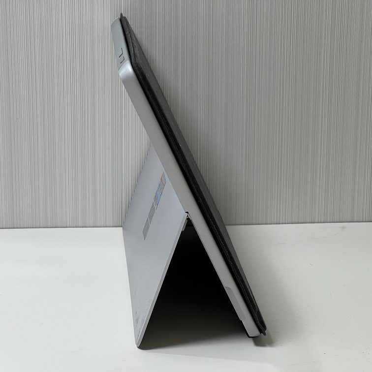 Surface GO PentiumGold 8GB/128GBの画像