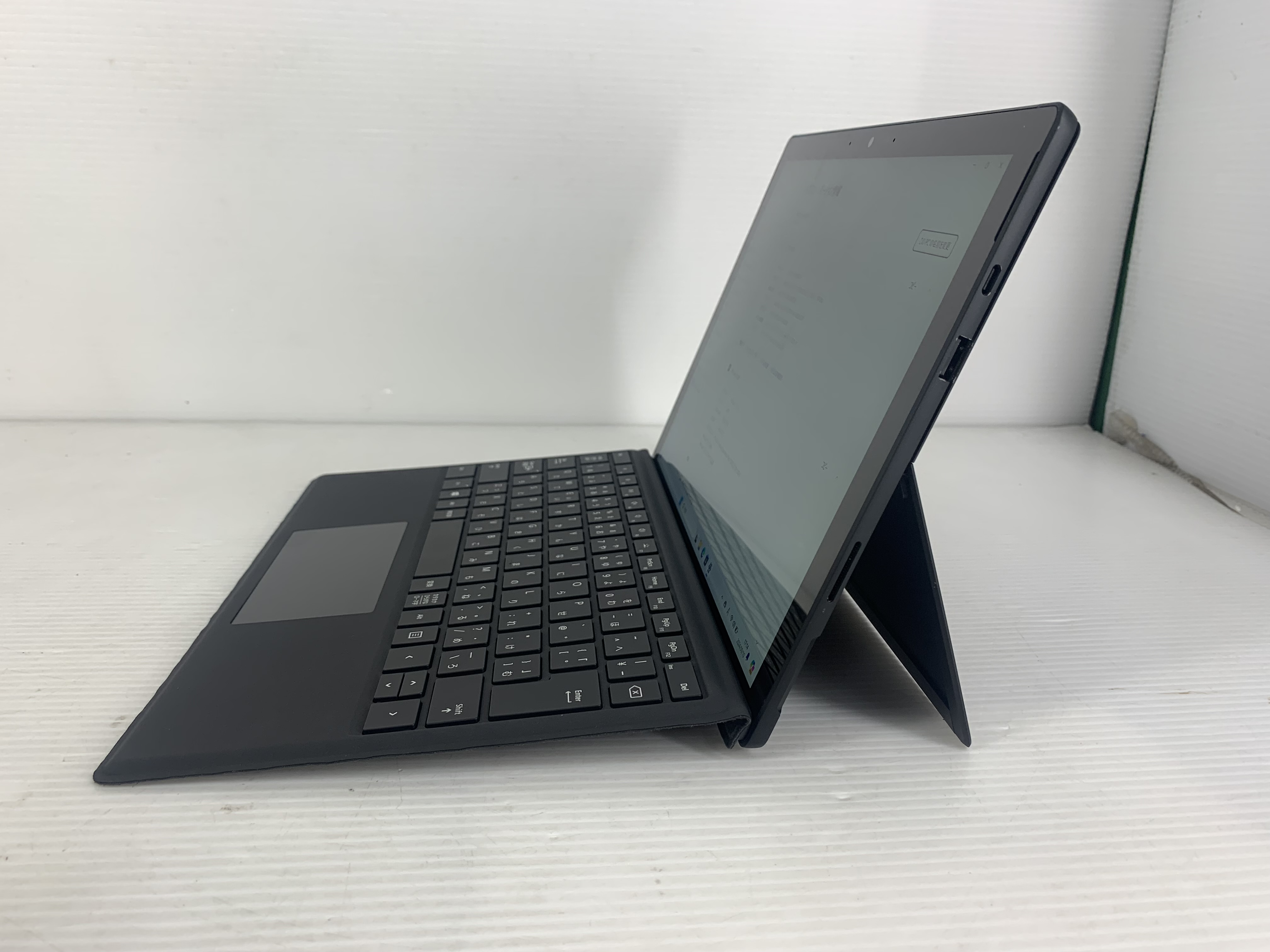 Surface Pro 7 core i5-1035G4 8/256GB office 2021H&B Win11の画像