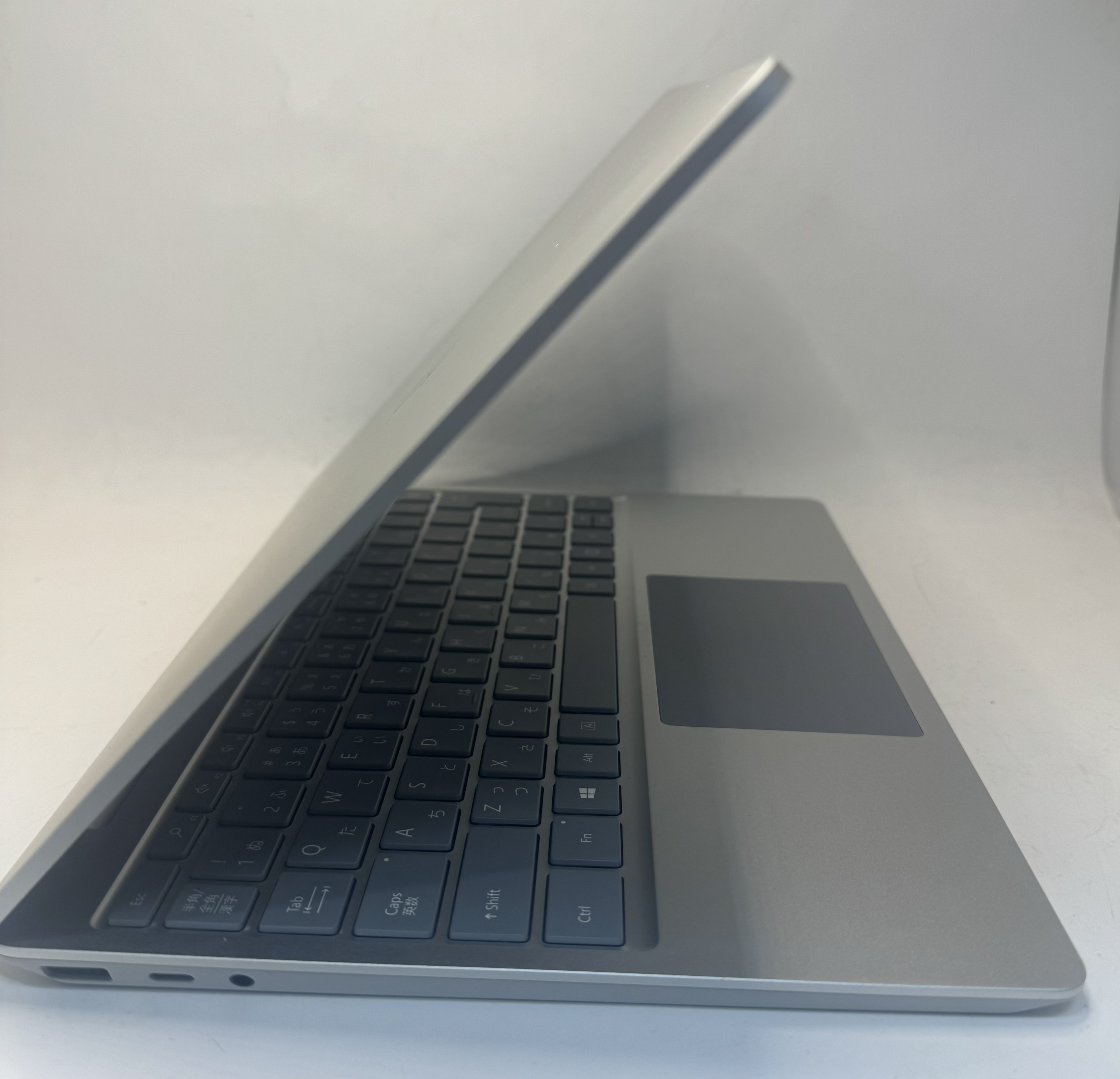 美品Surface Laptop GO core i5-1035G1/8/128画像