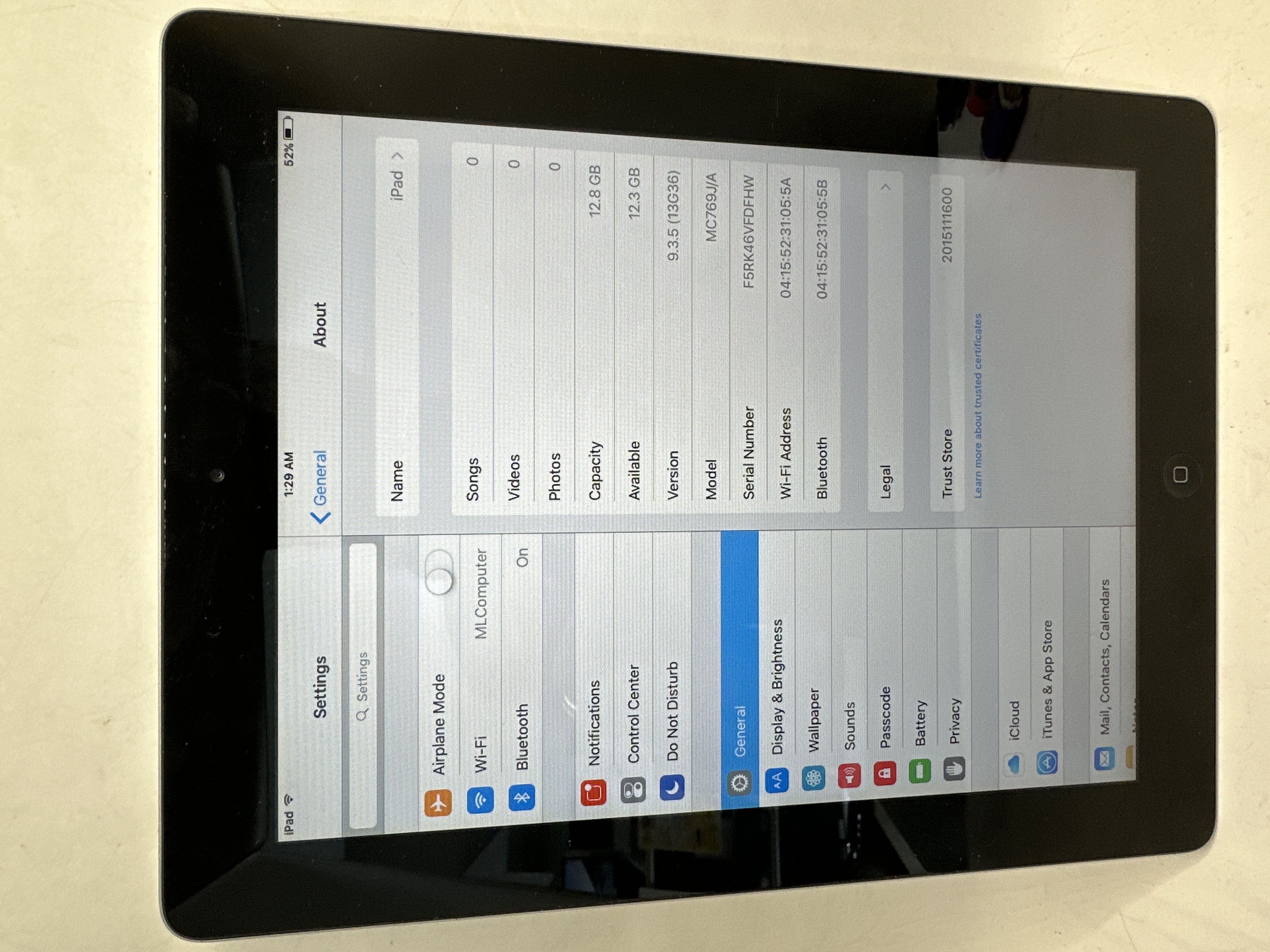 Apple iPad 2（第2 世代）Wi-Fi 16Gの画像