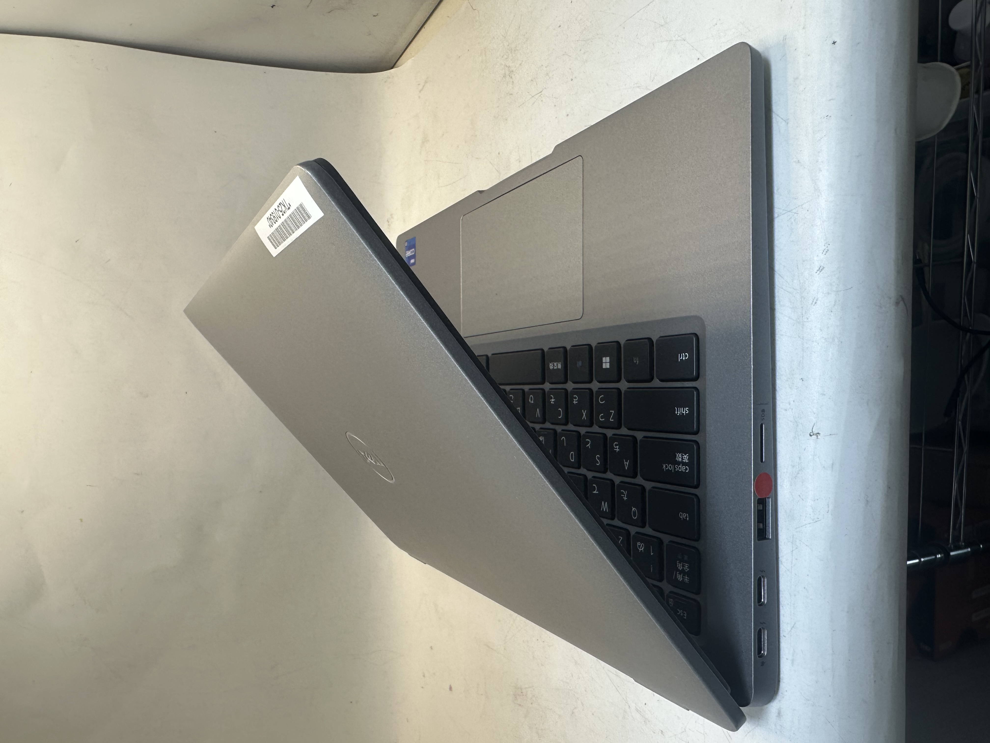 DELL 5320 core i7-1185G7 メモリ16GB/SSD 256 win11 タッチパネル液晶の画像