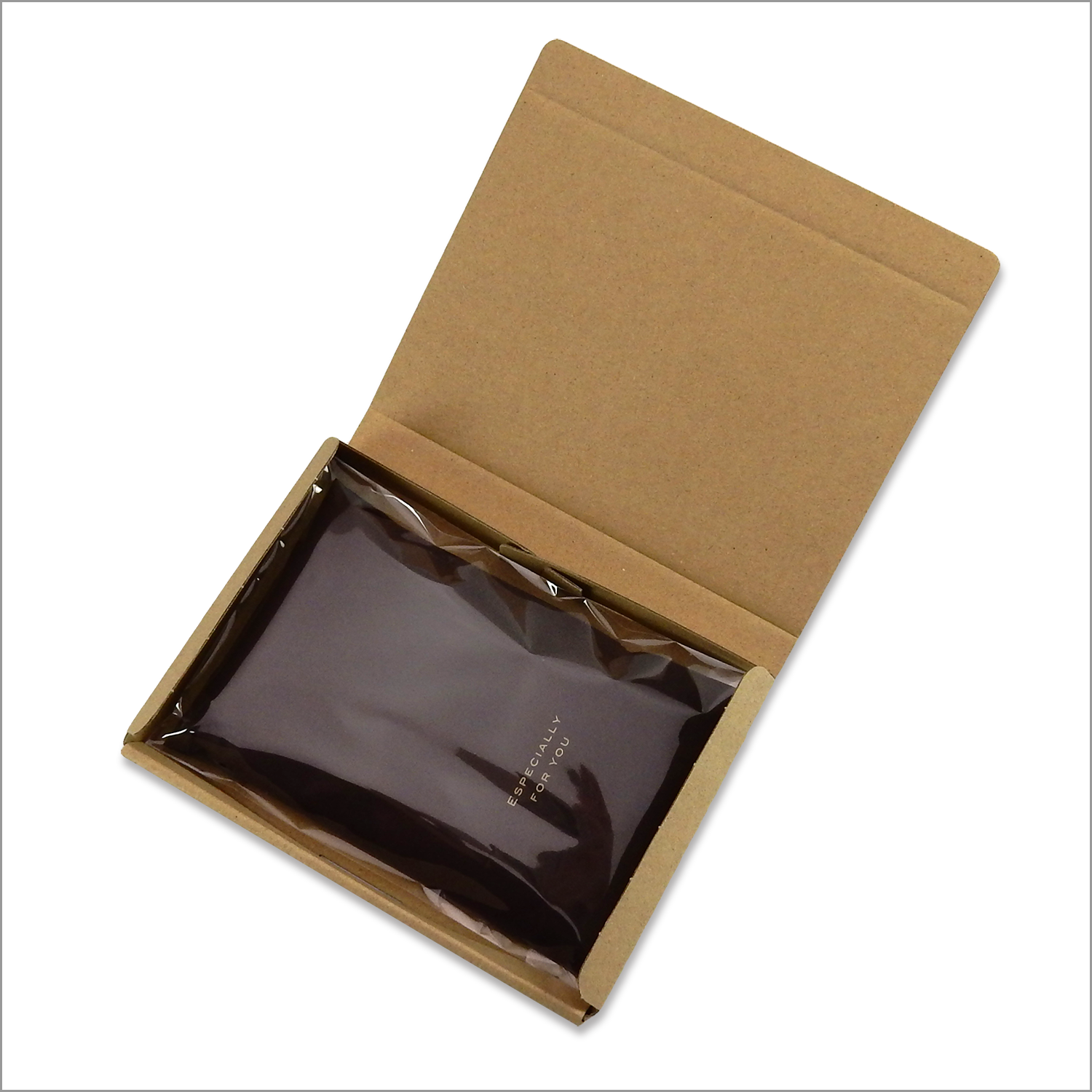 【手順5】出荷用の段ボールに入れます。