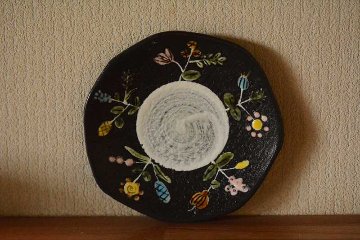 黒花5寸皿の画像