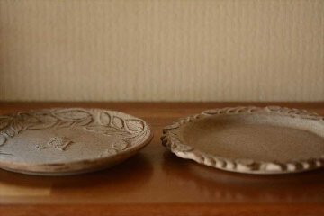 お皿（大きめ）の画像