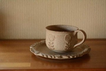 お皿（大きめ）の画像