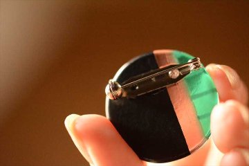 イロドリブローチ/丸の画像