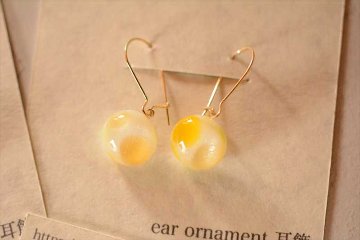キャンディフープピアス/dotの画像