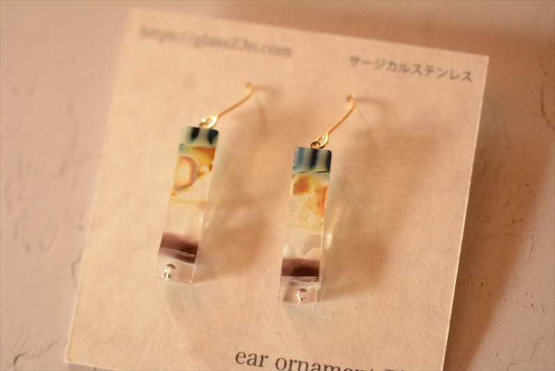 イロドリピアスの画像