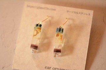 イロドリピアスの画像
