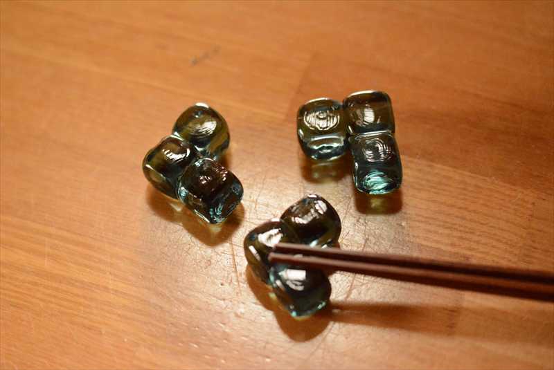箸置き/cubeの画像