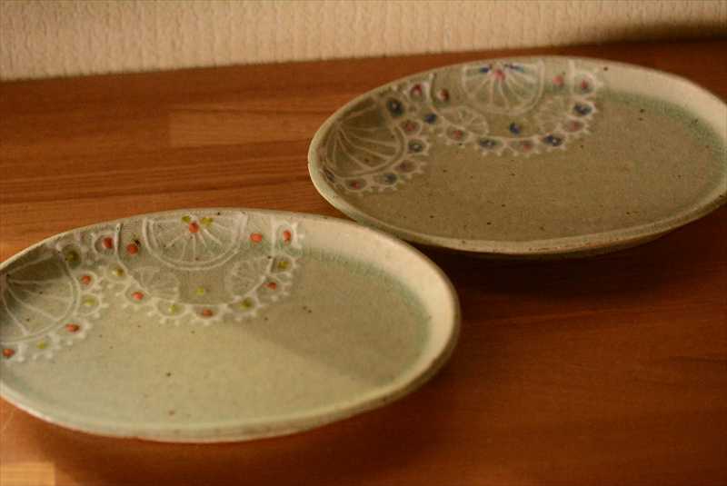 レース紋楕円皿の画像