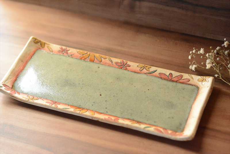 色絵板皿の画像