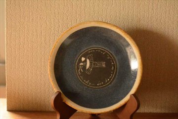 トリのお皿の画像