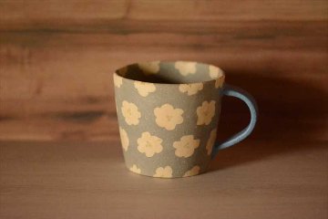 フラワーパターンマグの画像