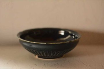 鎬稜花リム中鉢の画像