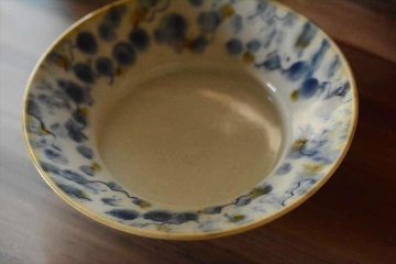 絵付けリム鉢の画像