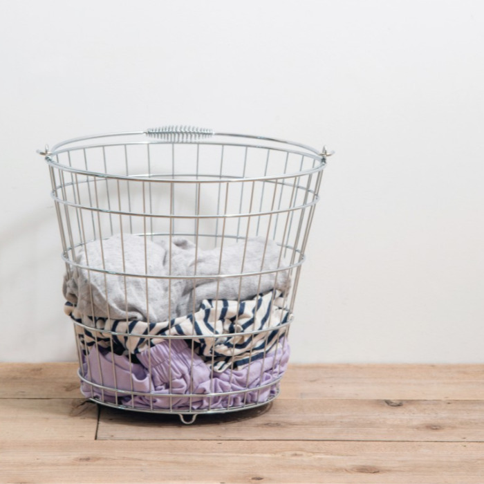 ワイヤー丸バスケット（ L）アイアンシルバー仕上げ　片手ハンドル付きの画像