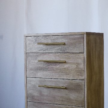 ワックス仕上げのチェストの画像