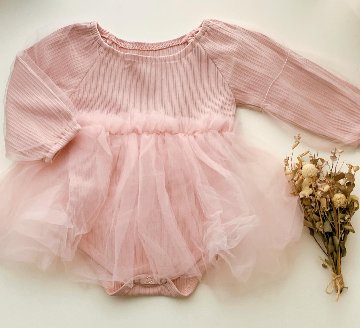 写真映えするベビー服・赤ちゃん服チュールスカートロンパース60サイズと80サイズ今っぽいピンクがかわいい！ご出産祝い・お誕生日プレゼントに！の画像