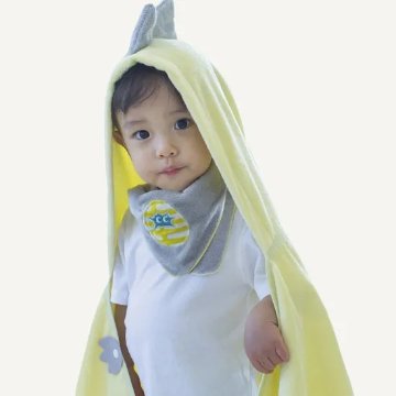 今治タオル 日本製｜恐竜フード付きバスタオル｜出産祝い・ベビーギフト人気2色　グレーとイエローおくるみとしても使えますMadeinJapanメイドインジャパンの画像