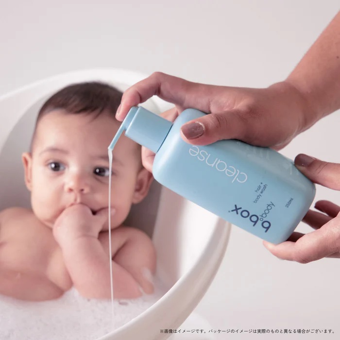 オーストラリア発ベビー用品ブランド「b.boxビーボックス」ボディケアシリーズクレンズ ヘア+ボディウォッシュ＜髪・全身用ジェル＞ご出産祝いなどのギフトにもおすすめ！の画像