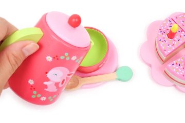 お誕生日プレゼントに！フランスおもちゃブランド「DJECOジェコ」リリーローズパーティ対象年齢３歳以上　知育玩具、木製おもちゃラッピング無料対象商品の画像