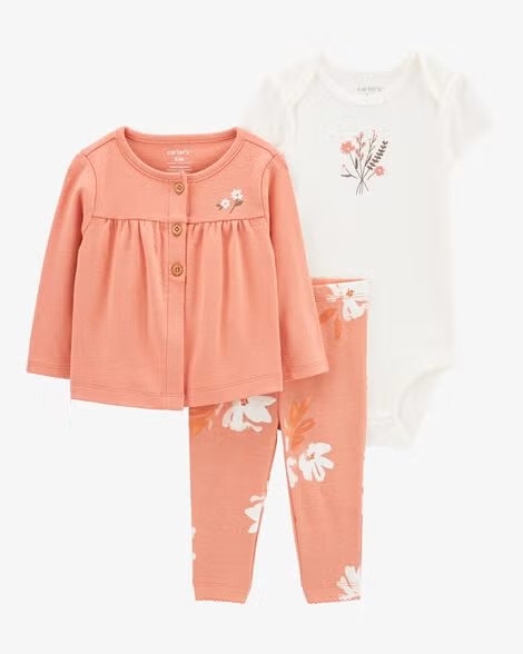 ご出産祝いにアメリカベビー服ブランド「カーターズ」赤ちゃん服3点セットあるととっても便利なベビー服赤ちゃん用カーディガン・ボディスーツ・パンツ6ヵ月/目安体重~7.5㎏の画像