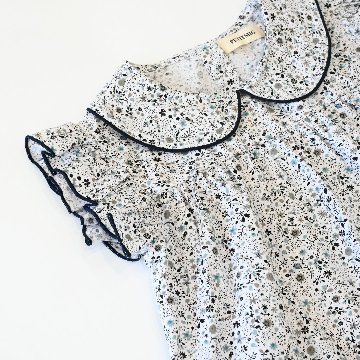 子供服ブランド「プチミグ」の夏の子供服日本発子供服ブランド「プチミグ」夏の小花柄ワンピース3サイズ80サイズ、90サイズ、100サイズの画像