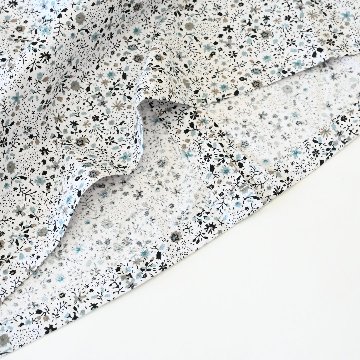 子供服ブランド「プチミグ」の夏の子供服日本発子供服ブランド「プチミグ」夏の小花柄ワンピース3サイズ80サイズ、90サイズ、100サイズの画像