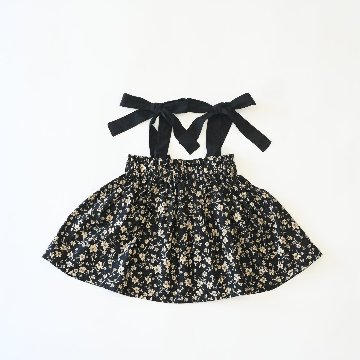 子供服ブランド「プチミグ」の夏の子供服日本発子供服ブランド「プチミグ」ノースリーブトップスキャミソール小花柄シックなブラック90サイズと100サイズの画像