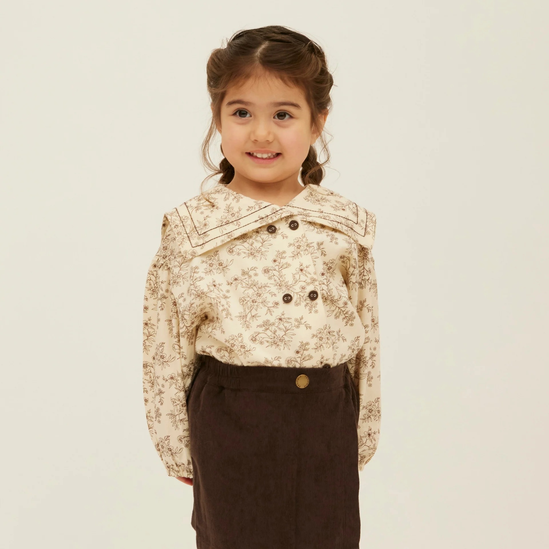 「PetitMigプチミグ」秋の新作子供服セーラーカラー花柄ダブルボタンブラウス・お誕生日プレゼント・クリスマスプレゼントに！80サイズ、90サイズ、100サイズ、110サイズの画像