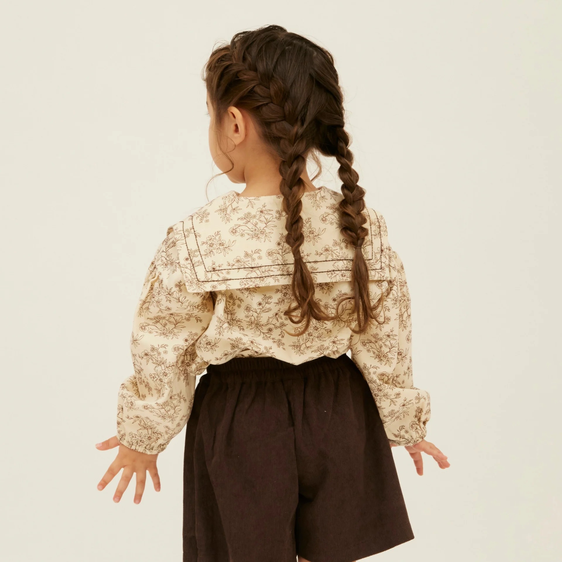 「PetitMigプチミグ」秋の新作子供服セーラーカラー花柄ダブルボタンブラウス・お誕生日プレゼント・クリスマスプレゼントに！80サイズ、90サイズ、100サイズ、110サイズの画像