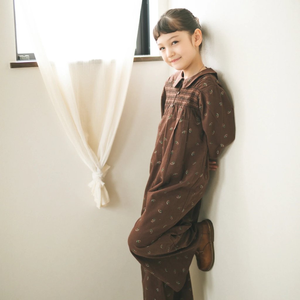 お誕生日プレゼント・クリスマスプレゼントに「PetitMigプチミグ」秋冬の新作子供服ブラウン花柄オールインワン サイズ100とサイズ110の画像