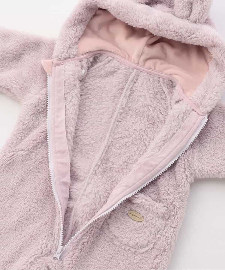 ご出産祝いに！冬産まれの赤ちゃんにベビーアンパサンド「アニマルボアジャンプスーツ」は、やさしいニュアンスのナチュラルなデザイン。ベビーのコーデにおしゃれさをプラス♪ハロウィンにも！の画像