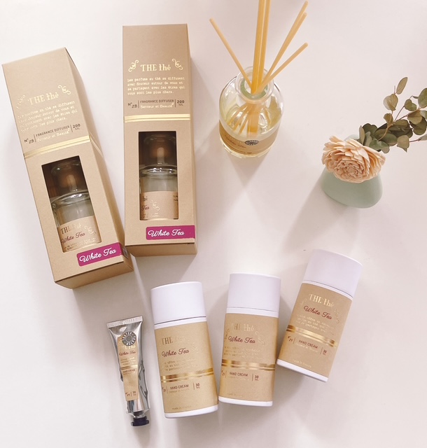 パッケージもかわいくてお友だちへのギフトにもおすすめ！Senteur et Beaute サンタール エ ボーテ ザ ティー ハンドクリーム ホワイトティー 30mlの画像