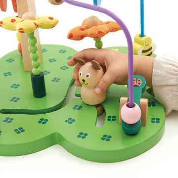 お誕生日プレゼント・ご出産祝いにおすすめ♪「おさんぽくまさん」 様々な要素が盛り込まれた知育玩具木のおもちゃ木製玩具の画像