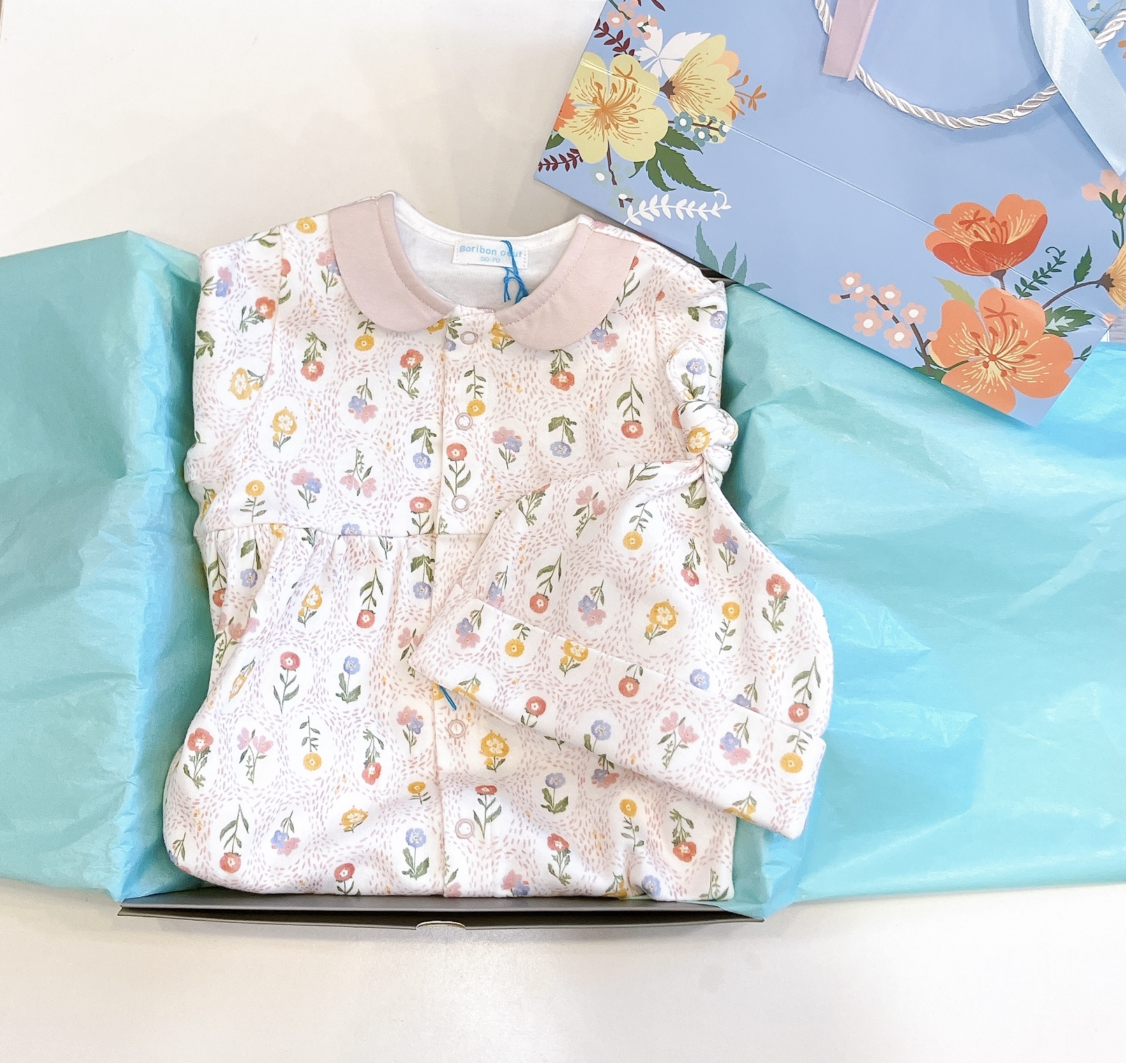 【ラッピング無料】出産祝いに人気｜日本製ベビー服2WAYオールギフト｜女の子におすすめ【上質な贈り物】Boribonウーフ｜新生児から長く使えますの画像