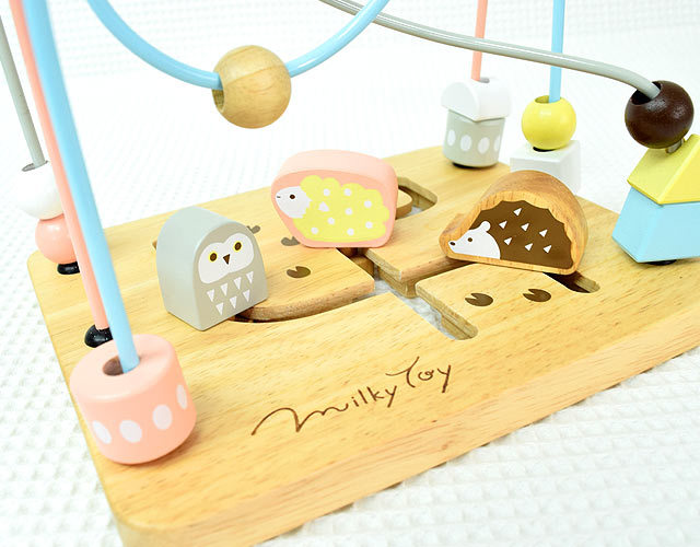 こどもの日のプレゼント・1歳のお誕生日プレゼントにおすすめ！やさしいパステルカラーと、かわいいどうぶつたちが目を引く木製ルーピングトイ「アニマルマーチ」の画像