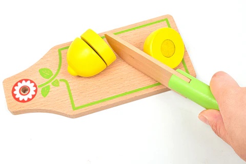 フランスおもちゃブランド「DJECO ジェコ フルーツ＆ベジタブル」 おままごと果物 カット 包丁 食材 切る マジックテープ 3歳 4歳 5歳 6歳 女の子 幼児 赤ちゃん 知育玩具プレゼントに！の画像
