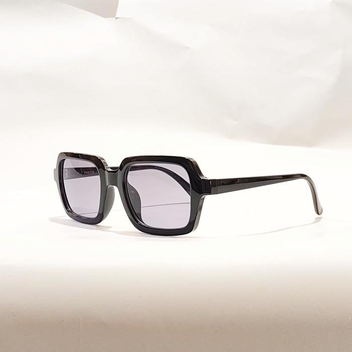 Phatee i WEAR -  SQ64 / BLACK  x SMOKEの画像
