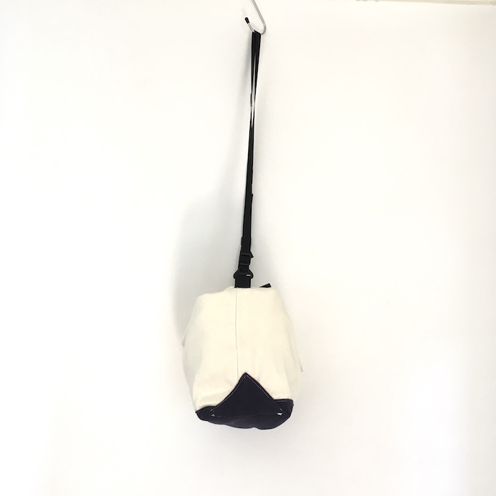sanpo shoulder bag / KINARI*NAVYの画像