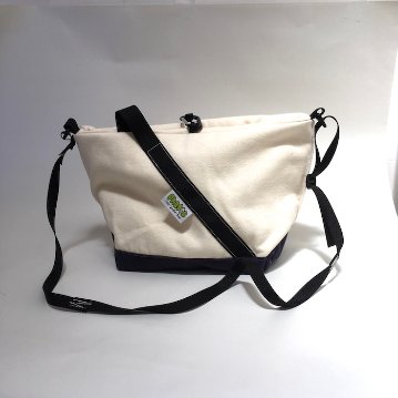 sanpo shoulder bag / KINARI*NAVYの画像