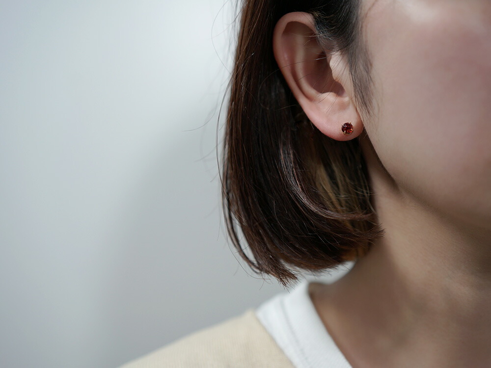 K18 アルマンディン ガーネット ローズカット ピアス rpacp1789g23の画像