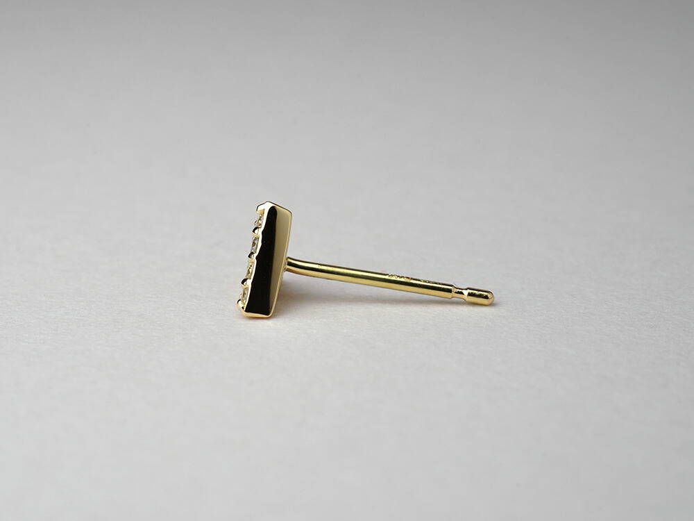 【片耳販売】 K18 トライアングル ダイヤモンド ピアス rph46187123の画像