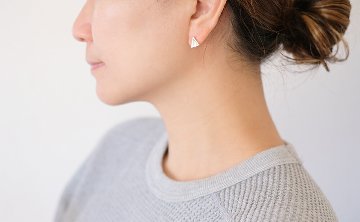 K18 ピラミッド ピアス rph43540423の画像