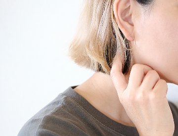 K18 エリプス ピアス rph46999523の画像