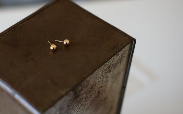 K18 ミロワール スタッド ピアス 6mm rpaub7123の画像